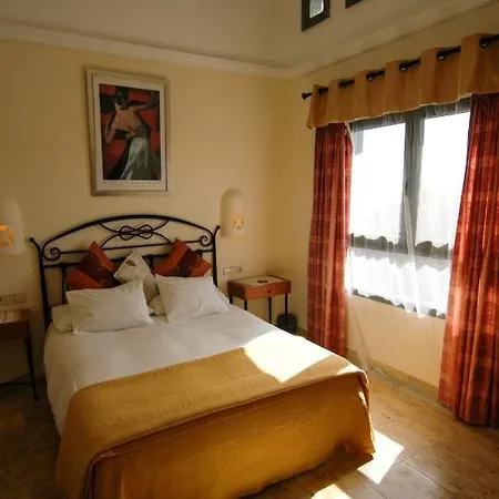 别墅 In Playa Blanca Sleeps 6 With Pool And Wifi